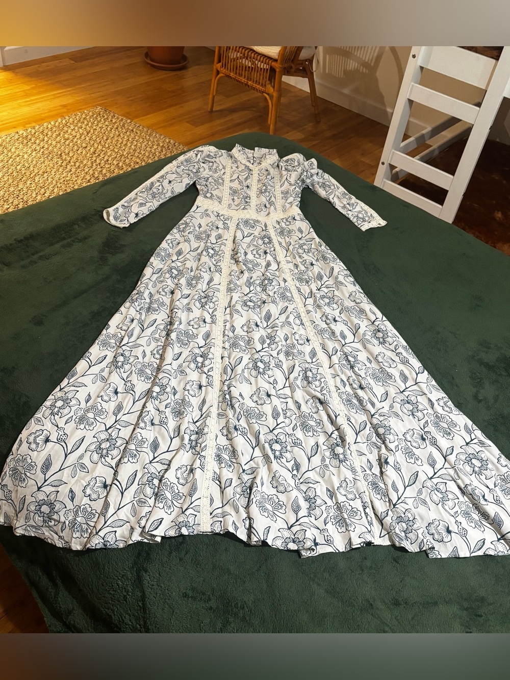 ANTHROPOLOGIE by ESPECIA PROMROSE Lace-trimmed Floral Maxi Dress Small Rare htf